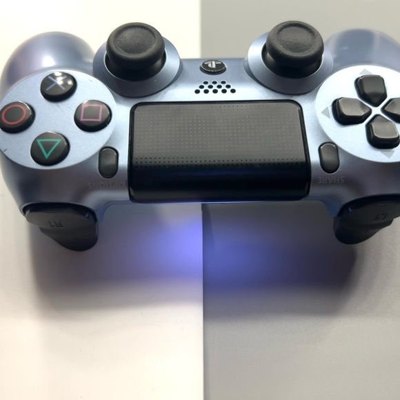 PS4 controler - Picture 5 of 6